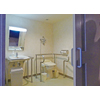◇ホテル＆リゾーツ　ナガハマの写真：<br />
               7階 732号室（バリアフリールーム）のトイレ。
                <br />☆　画面両端の矢印（←　→）ボタンで、次の写真に移動し、右上の×ボタンで、元のページにもどります。